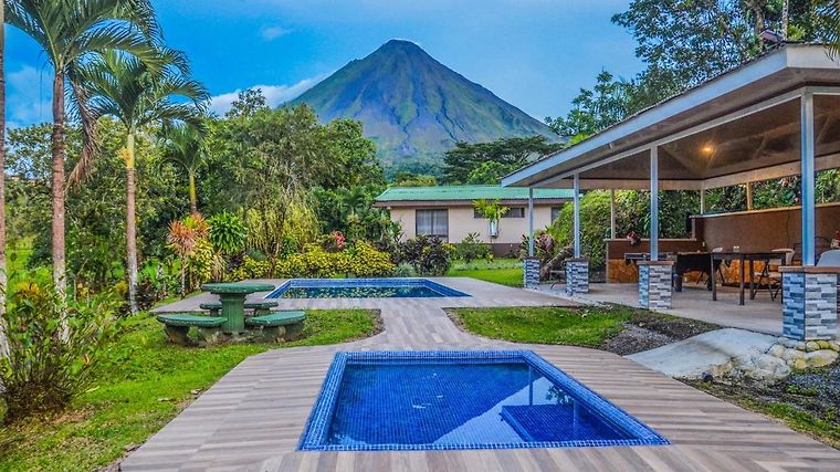 hotels in la fortuna san carlos